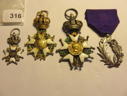 Decorations - Lot of 4 decorations, - Decoration...
