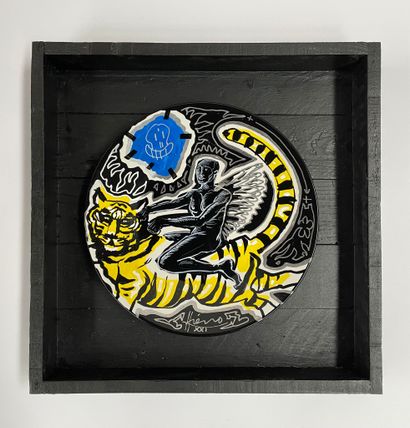 HIERRO né en 1960
Chevaucher le tigre, 2022.
Assiette...
