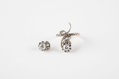 Gold toi et moi ring, set with two floral...