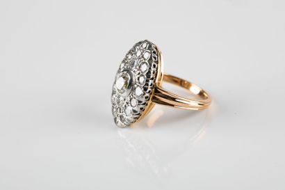 Marquise ring in yellow gold and platinum...