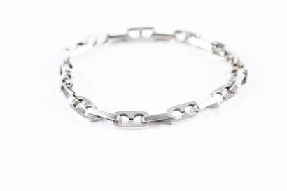 DINH VAN 
Silver bracelet coffee bean section...