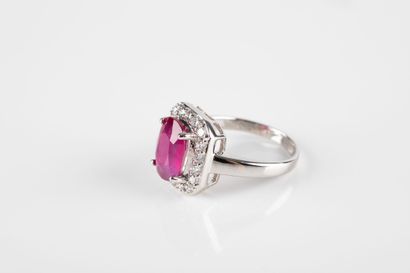 White gold ring set with a certified unheated...