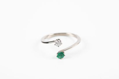 White gold toi et moi ring set with a round...