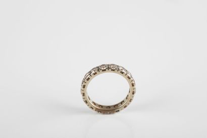Gold wedding band set with 17 diamonds (one...