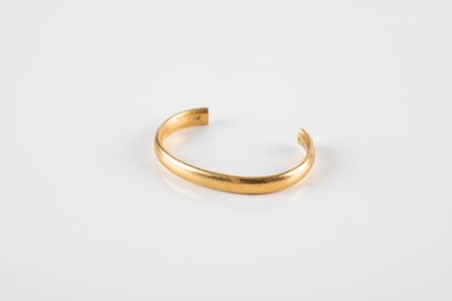 Allliance in engraved yellow gold (damaged)....