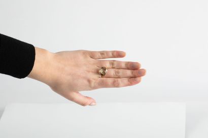 Yellow gold ring set with a round citrine...