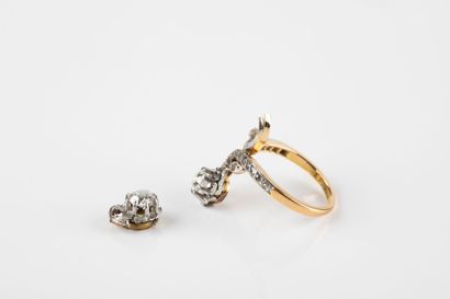 Gold toi et moi ring, set with two floral...
