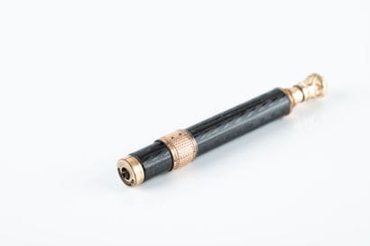 Gold nib/pencil holder with sliding device....