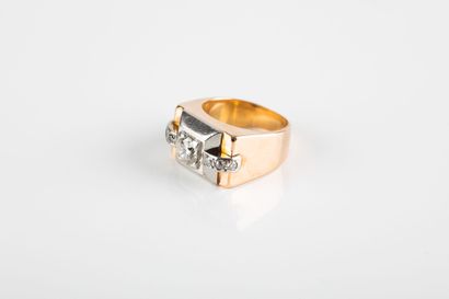 Gold and platinum tank ring, set with a diamond...