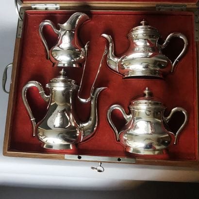 Silver tea and chocolate set. PARIS, CROSVILLE...