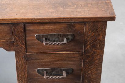 Joseph SAVINA (1901-1983)
Bureau Seiz Breur
Chêne...