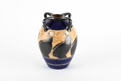 Louis GARIN (1888-1959)
Vase with women from...