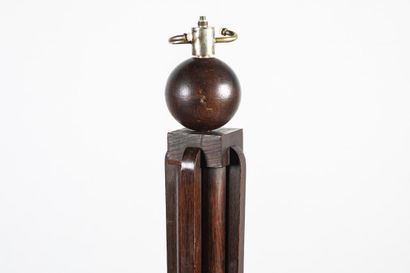 Joseph SAVINA (1901-1983)
Lampadaire
Chêne...