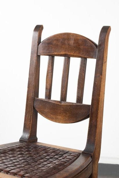 Jorj RUAL (1901-1986)
A large table with...
