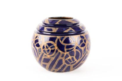 René OLICHON (1912-1969)
Vase decorated with...