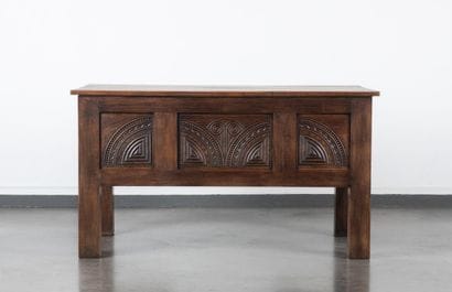 Joseph SAVINA (1901-1983)
Bureau Seiz Breur
Chêne...