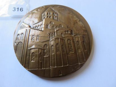 Medal - L'Art Roman Auvergnat, by Jean-Philippe...