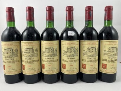 12 btls dont 7 btls Château Tour du Haut-Moulin...