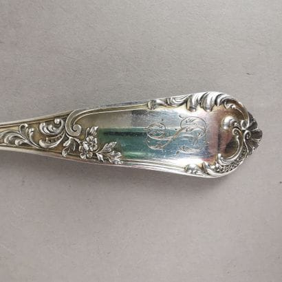 SILVER SERVICE COUVERTS (LOT) (950) (4 pieces)....