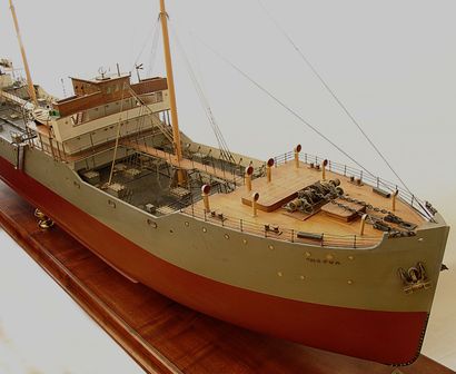 Shipyard model - Oil tanker SHAPUR 1922....