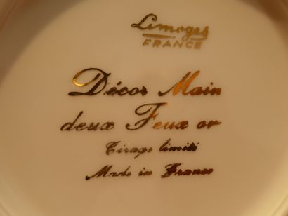LIMOGES France
Service en porcelaine blanche,...