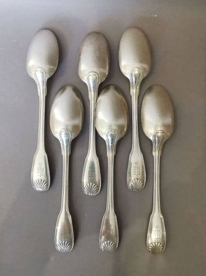 SERIE DE DIX FOURCHETTES A HUITRES ET DE...