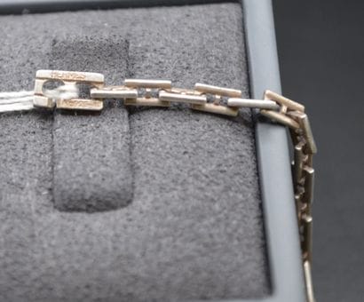 HERMES chaine de cou en Argent signée et...