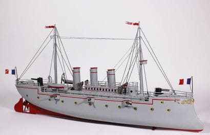 63 cm steam-powered BING battleship circa...