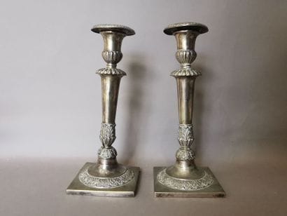 PAIR OF FLAMBEAUX in silver-plated metal....