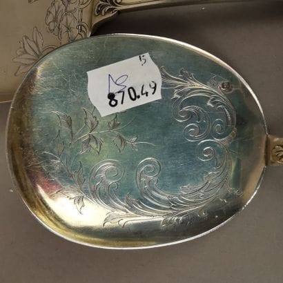 SILVER SERVICE COUVERTS (LOT) (950) (4 pieces)....