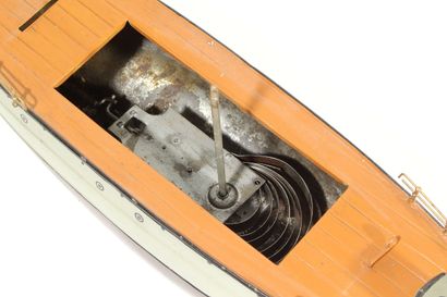 FLEISCHMANN toy boat - Battleship with spur....