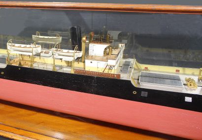 Shipyard half-hull - Shipowner's model of...