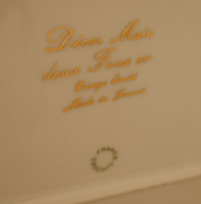 LIMOGES France
Service en porcelaine blanche,...