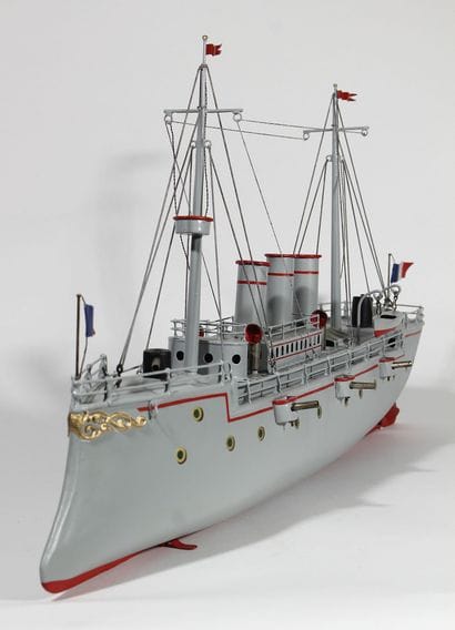 63 cm steam-powered BING battleship circa...