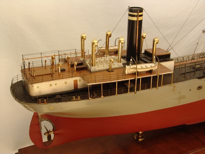 Shipyard model - Oil tanker SHAPUR 1922....