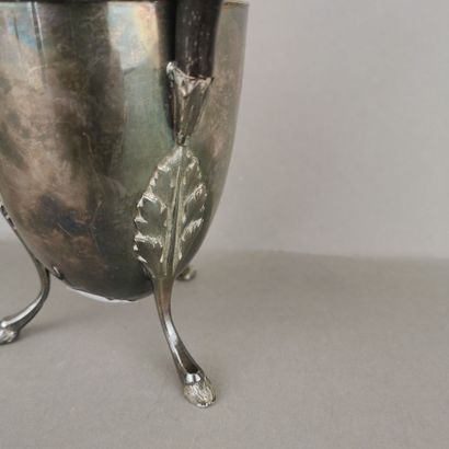 CAFETIERE in silver (950). PARIS, silversmith...