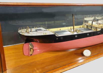 Shipyard half-hull - Shipowner's model of...