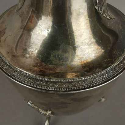 CAFETIERE in silver (950). PARIS, silversmith...