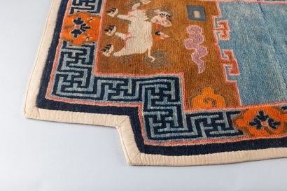 Saddle cloth decorated with lions. Wool velvet...