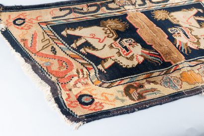 Saddle cloth decorated with lions. Wool velvet...