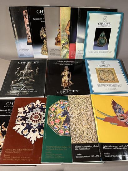 Lots of 16 Christies auction catalogs - Indian,...