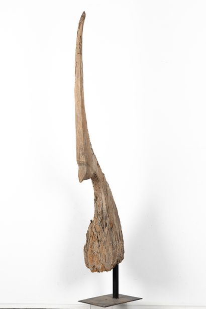 Cho fa. Temple finial ornament featuring...