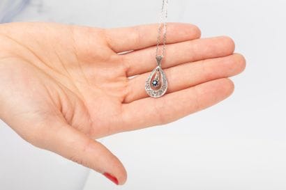 Circa 1920
White gold forcat-link chain featuring...