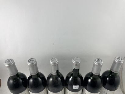 12 btls including 4 btls Château de Roquetaillade...