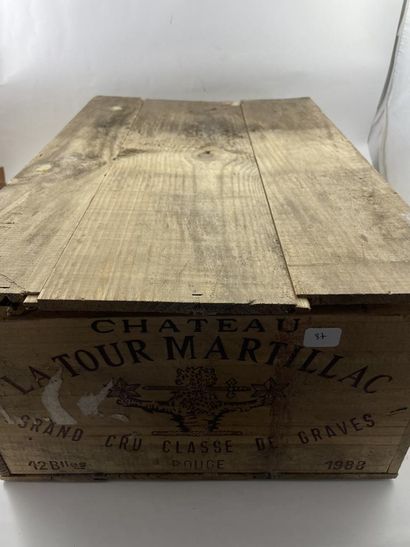 CBO12 btls Château Latour Martillac 1988...