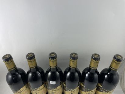 CBO12 btls Château Latour Martillac 1988...