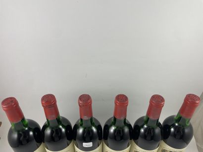 6 btls Château Magdelaine 1975 - Saint-E...