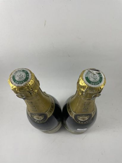 2 btls Champagne 1990 - Brut - Deutz (étiquettes...