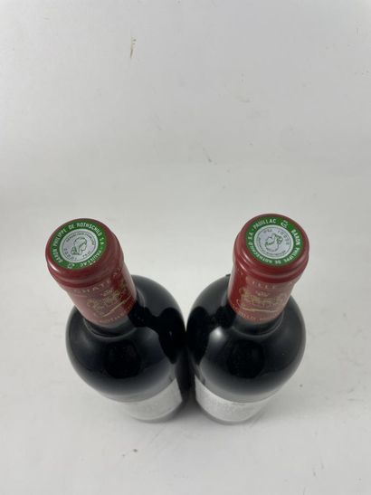 2 btls Château Mouton Rothschild 1997 - ...