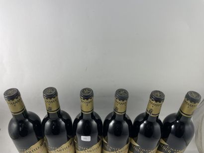 CBO12 btls Château Latour Martillac 1988...